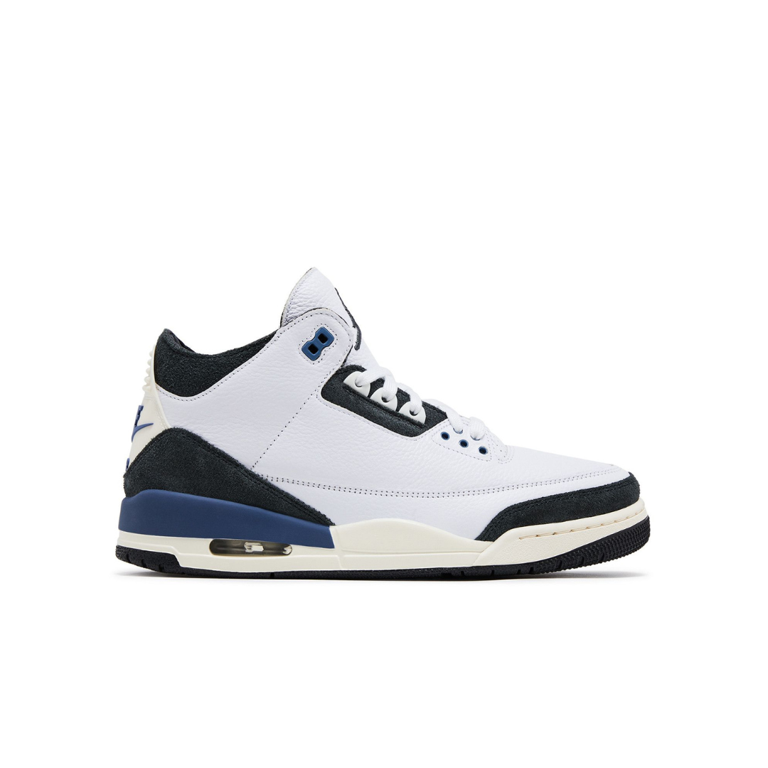Air Jordan 3 Retro OG SP A Ma Maniére Diffused Blue