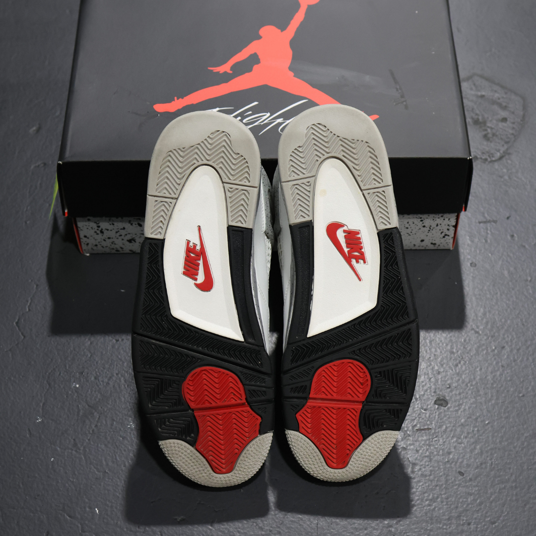 Air Jordan 4 Retro White Cement (2025)(Used)