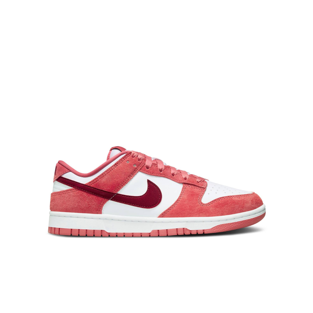 Nike Dunk Low Valentine's Day (2024) (Women's)