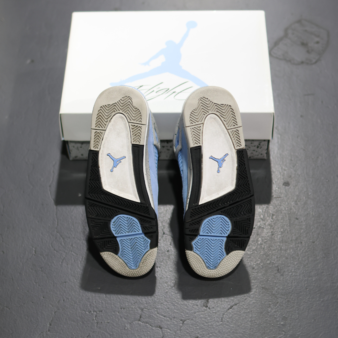 Air Jordan 4 Retro University Blue (Used)
