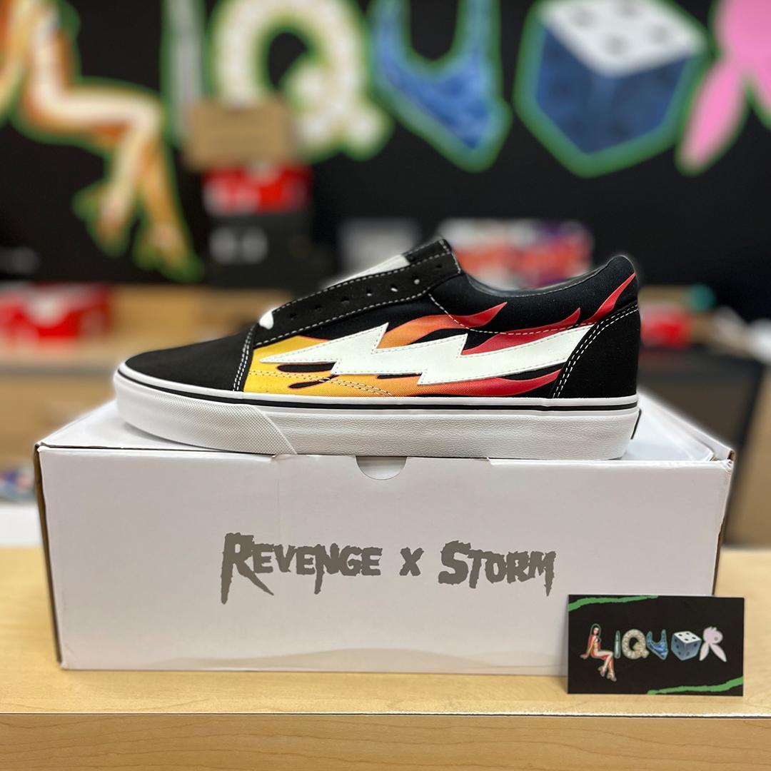 Revenge Storm Black/Red Flame