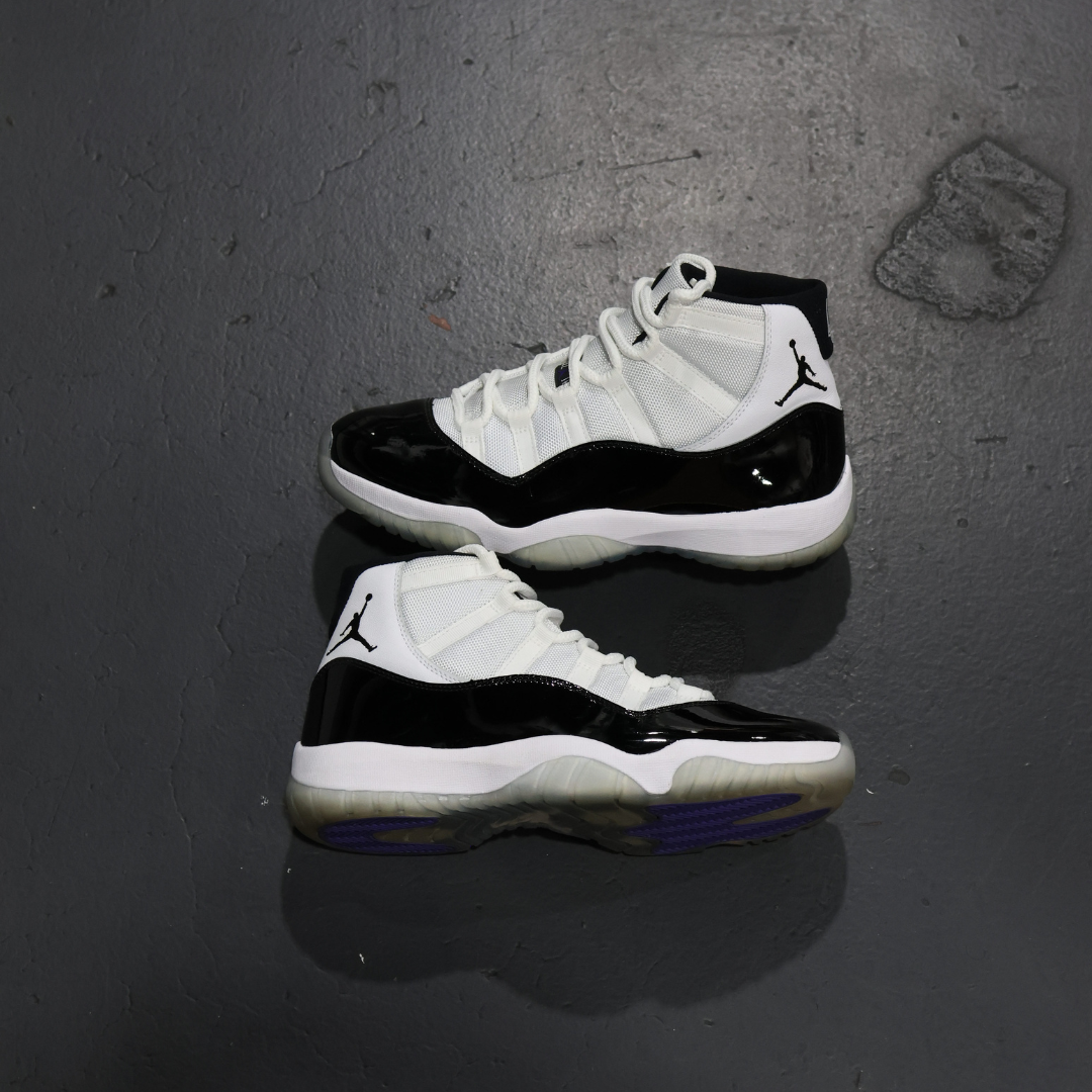 Air Jordan 11 Retro Concord (2018)(Used)