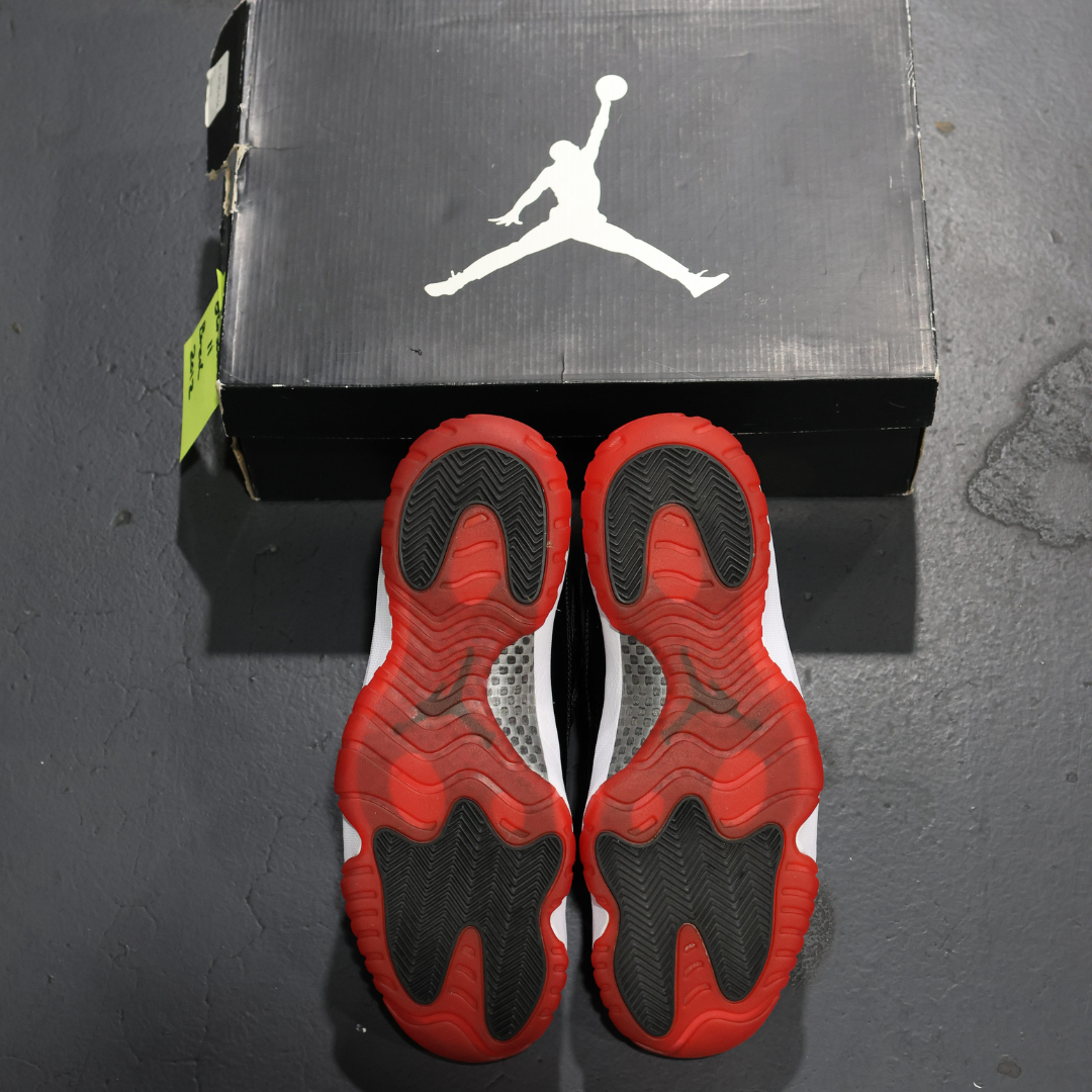 Air Jordan 11 Retro Playoffs (2012)(Used)