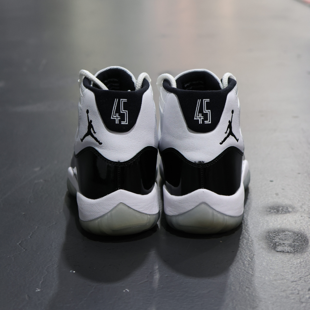 Air Jordan 11 Retro Concord (2018)(Used)
